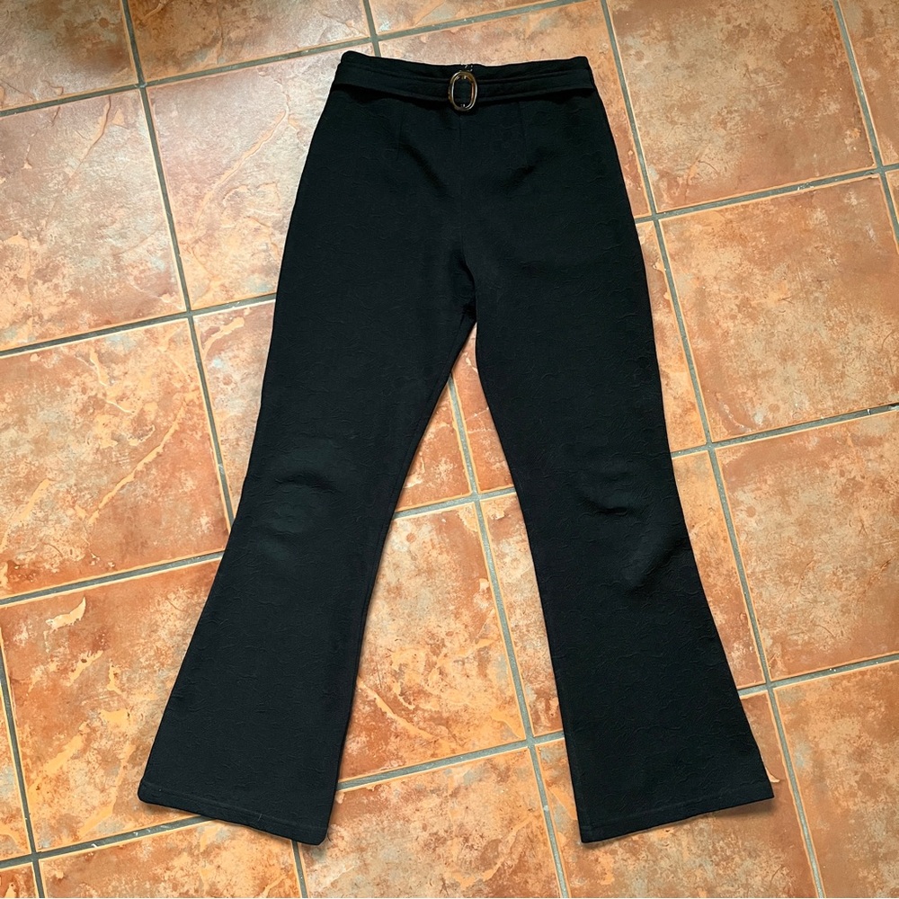 PRISTINE 1970’s Flower Embossed Bellbottoms